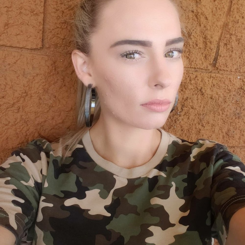 Meet your Posher, Stephanie